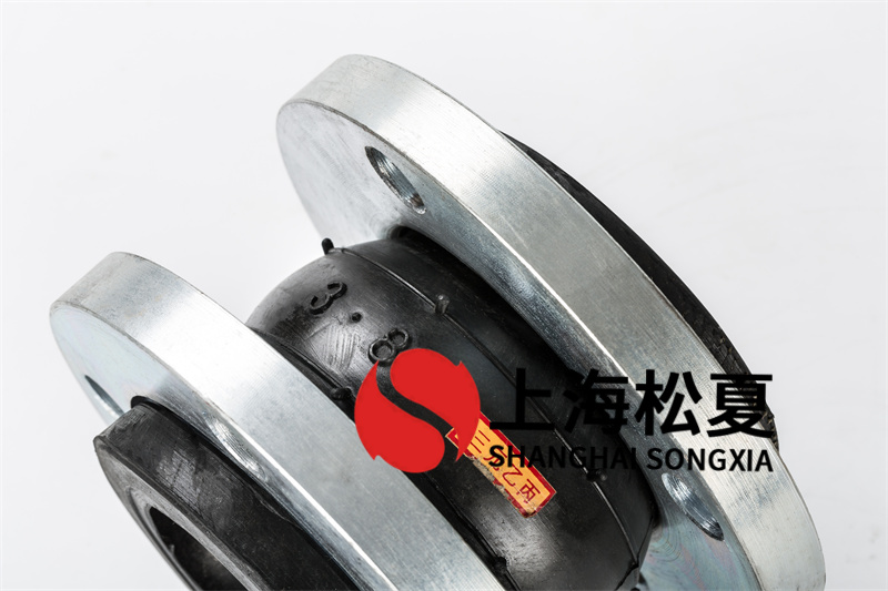 DN80橡膠避震喉安裝在家用無(wú)塔供水設備